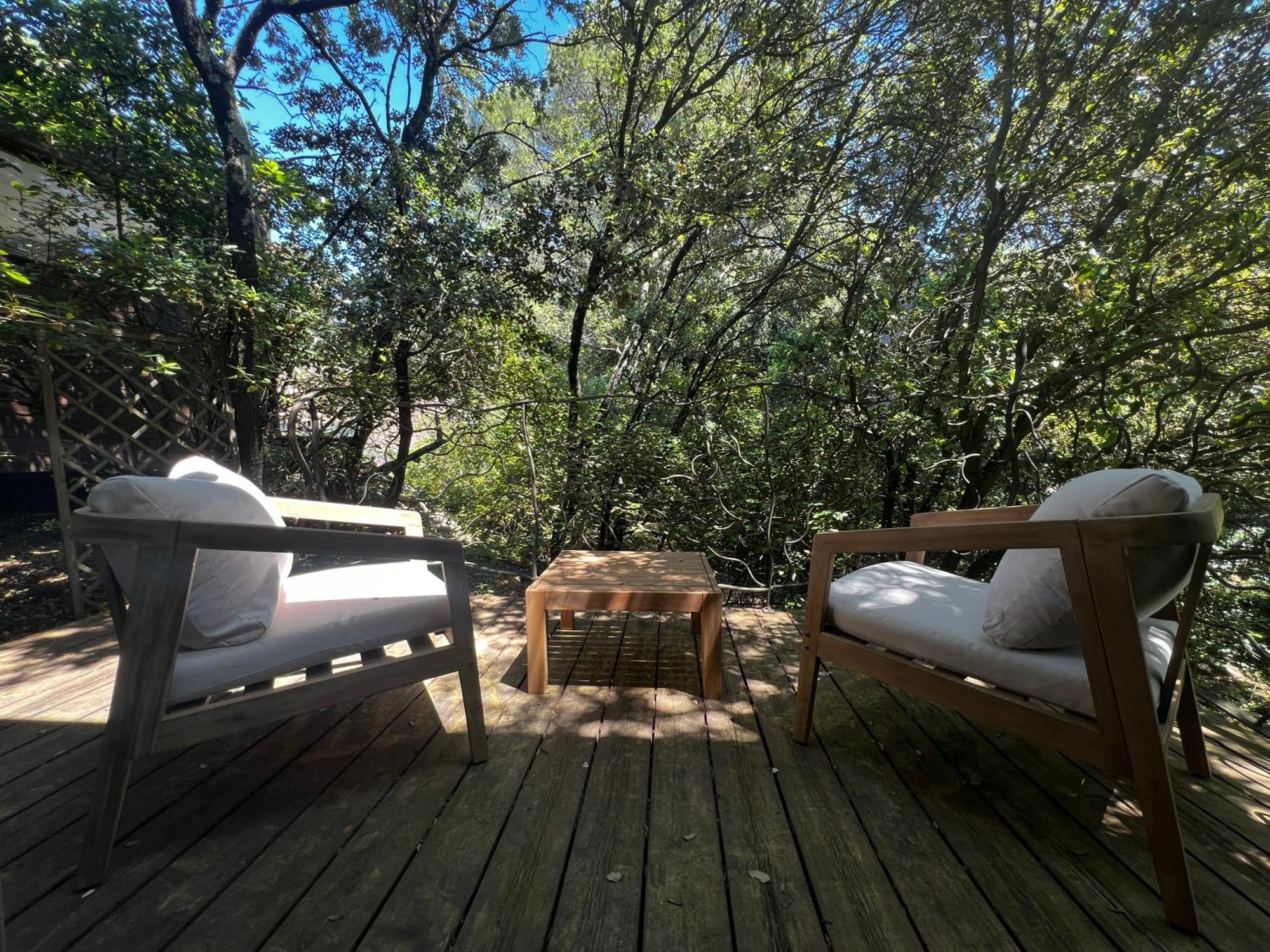 La Canopee Private Ecolodges Nîmes Exterior photo